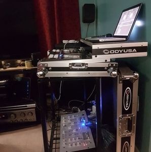 Meet your Posher, Gilroy